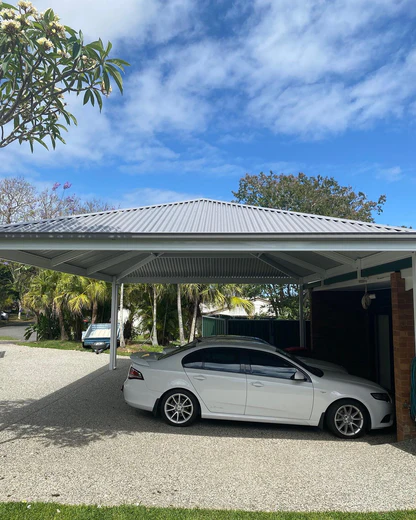 With the help of our professional carport builders Melbourne, you can make sure that a flat-roof carport you build in Melbourne will be strong and safe to use. We help you come up with a plan and build it.